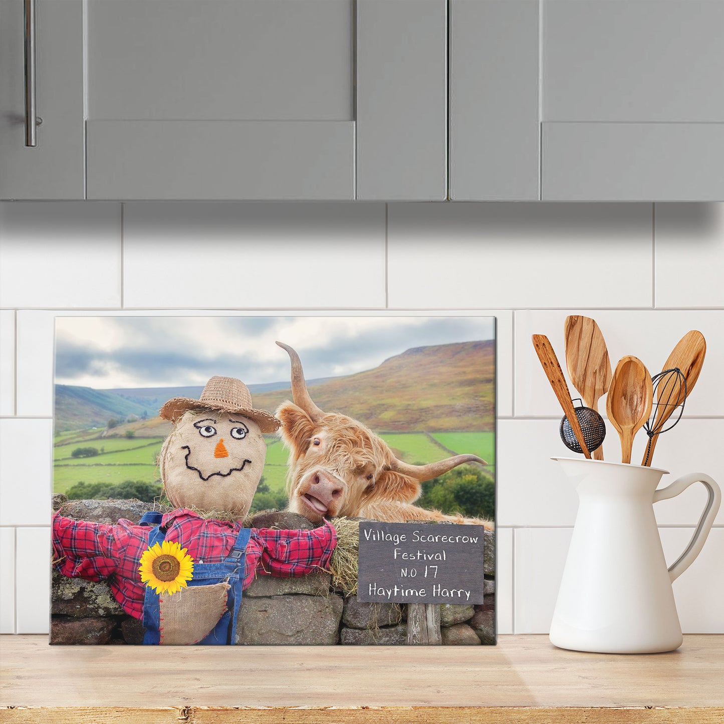 Highland cow chopping board - Village scarecrow festival - Kitchy & Co Chopping Board